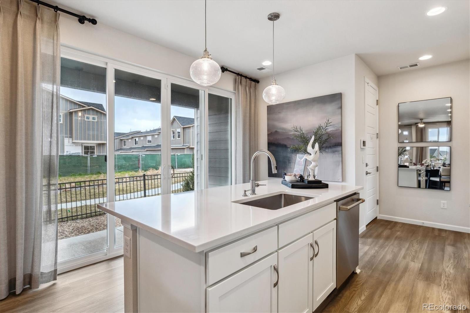MLS Image #11 for 4588 s versailles street,aurora, Colorado