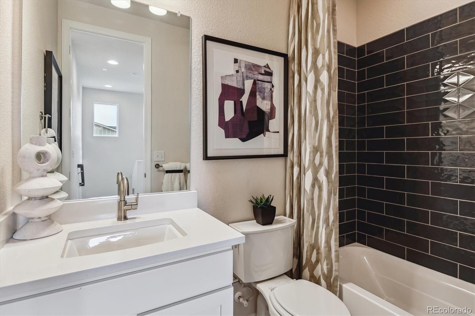 MLS Image #13 for 4588 s versailles street,aurora, Colorado