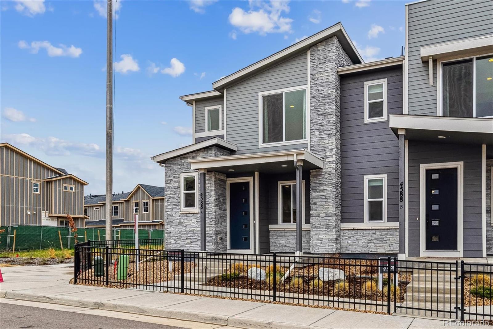 MLS Image #2 for 4588 s versailles street,aurora, Colorado