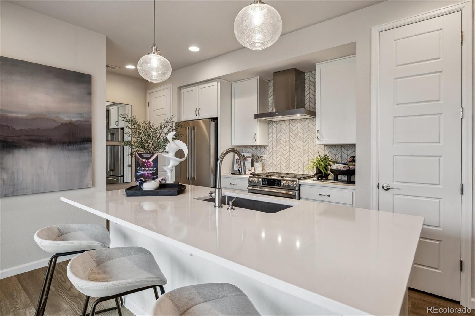 MLS Image #6 for 4588 s versailles street,aurora, Colorado