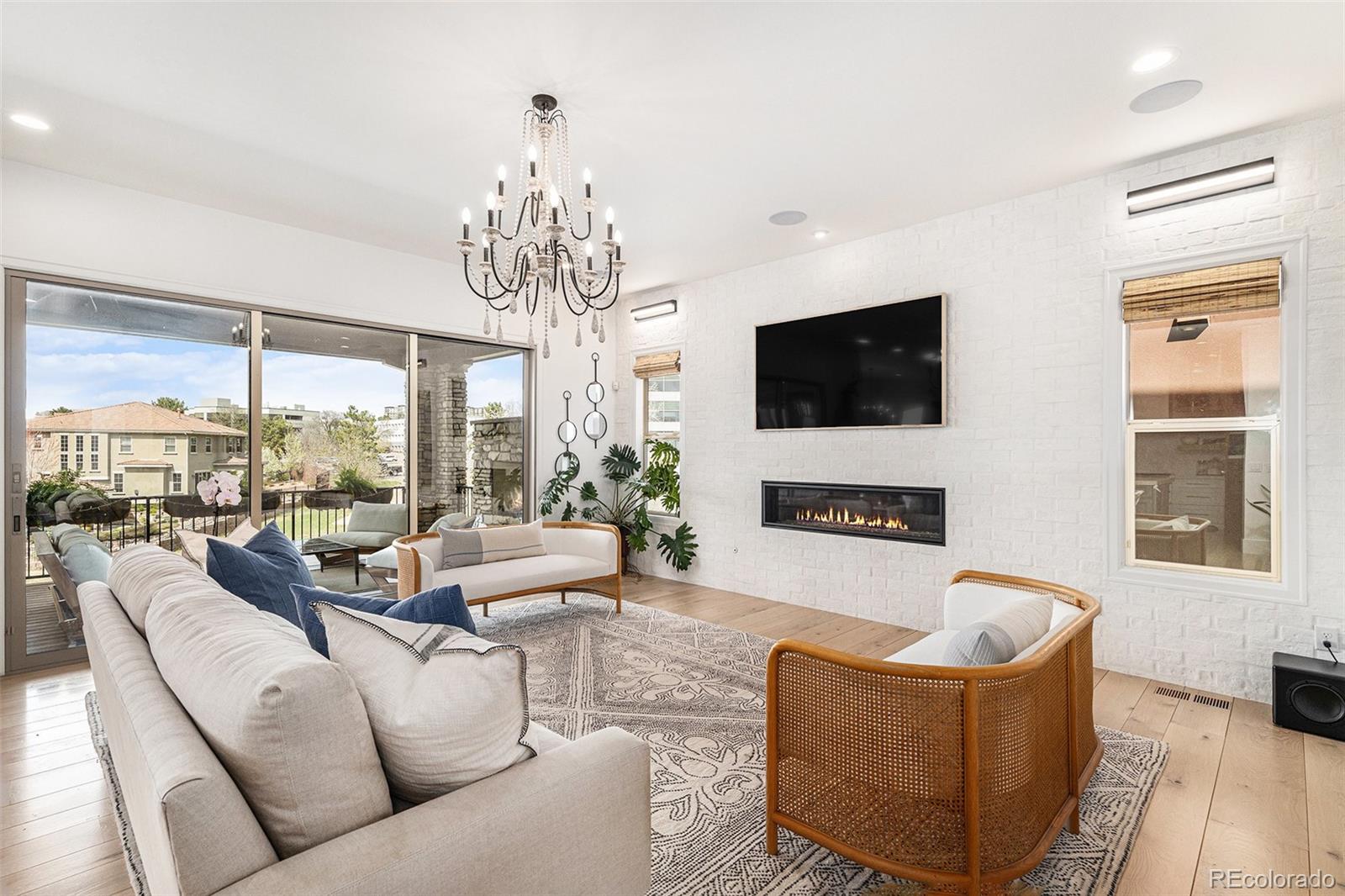 MLS Image #10 for 7033 e lake circle,centennial, Colorado