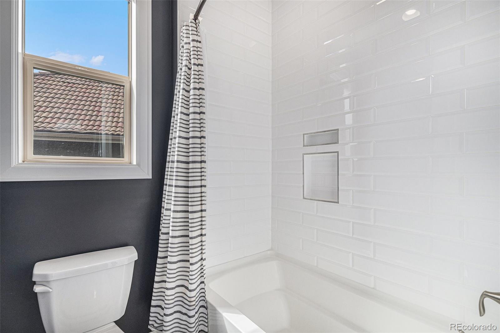 MLS Image #27 for 7033 e lake circle,centennial, Colorado