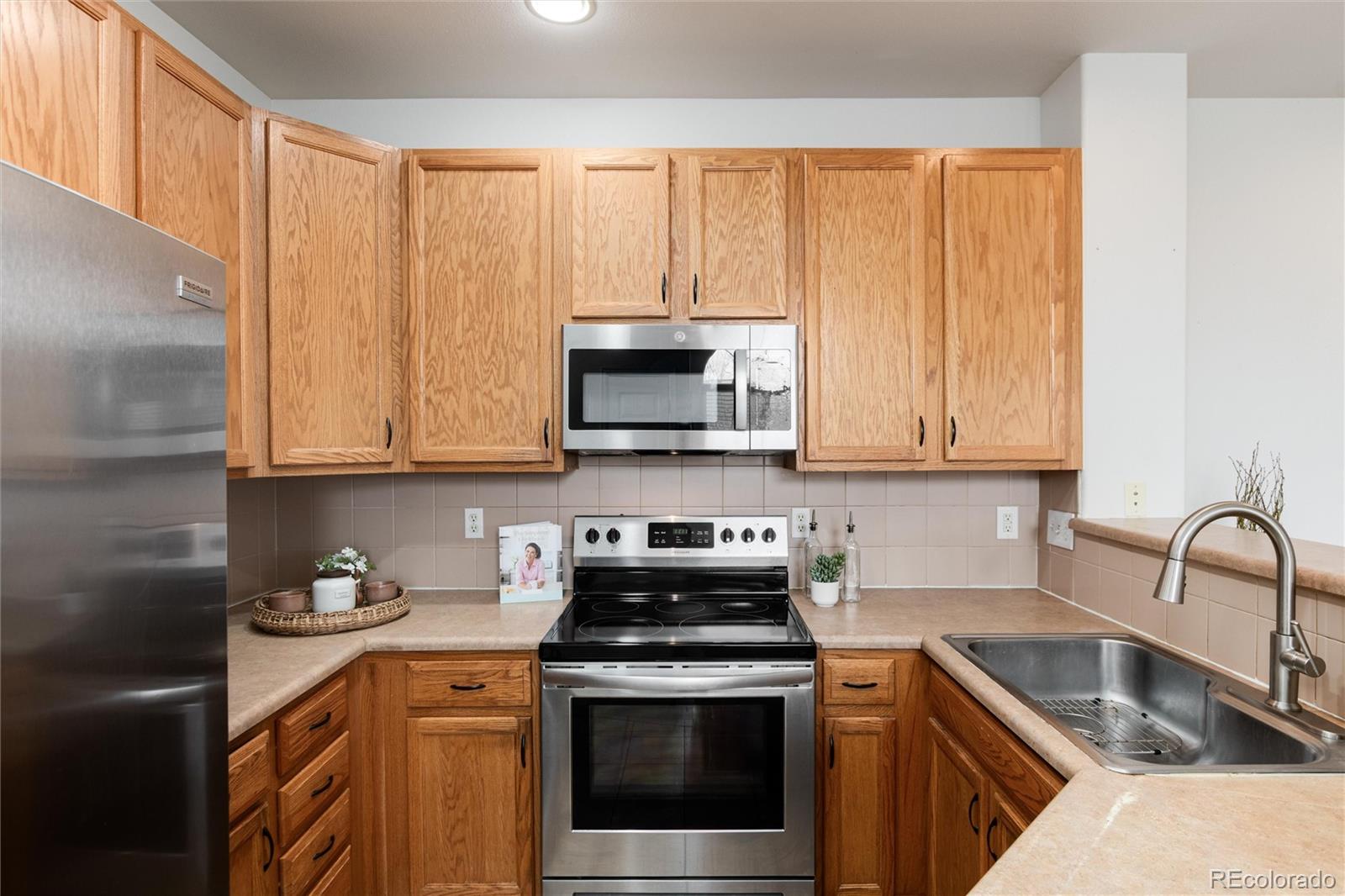 MLS Image #12 for 341  granby way a,aurora, Colorado