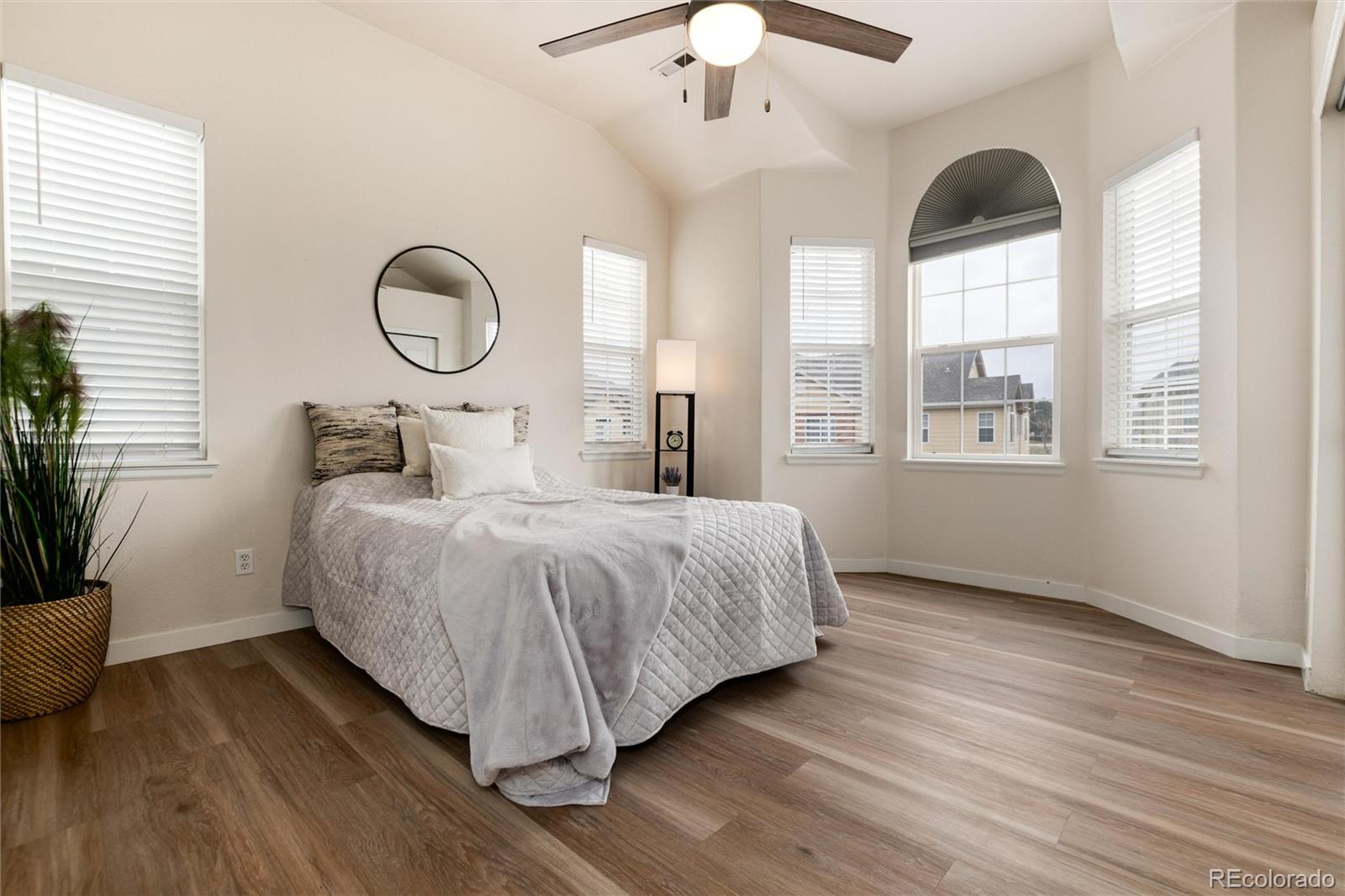 MLS Image #16 for 341  granby way a,aurora, Colorado