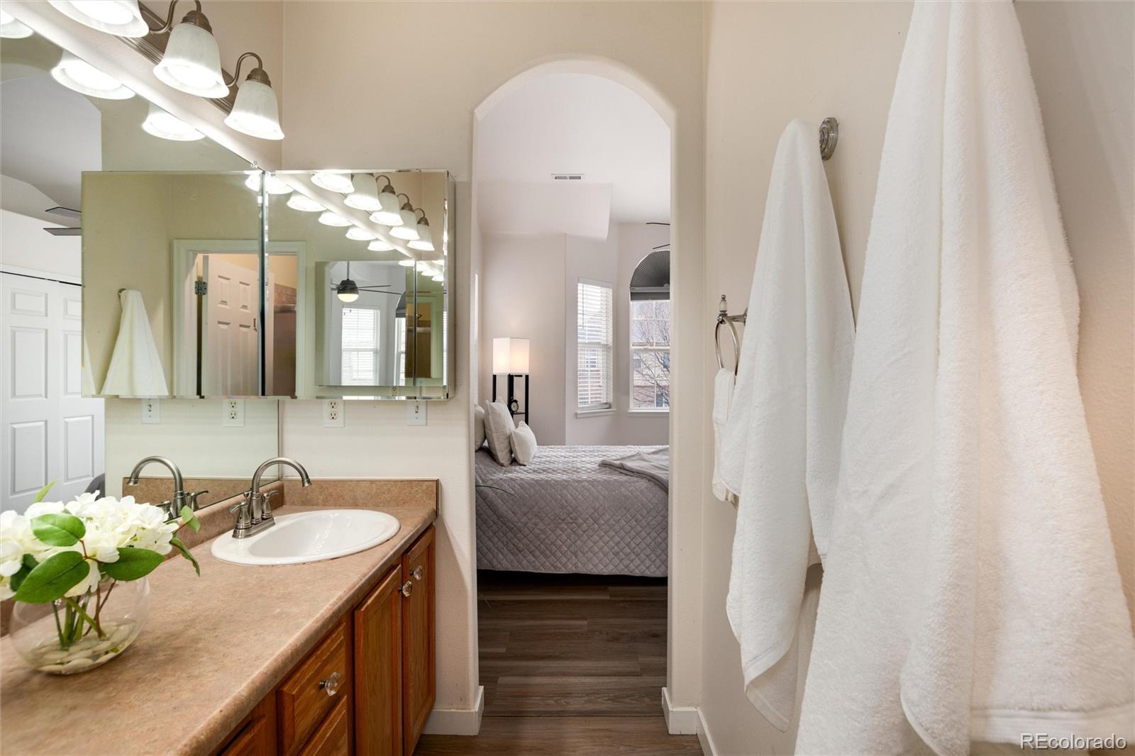 MLS Image #20 for 341  granby way a,aurora, Colorado