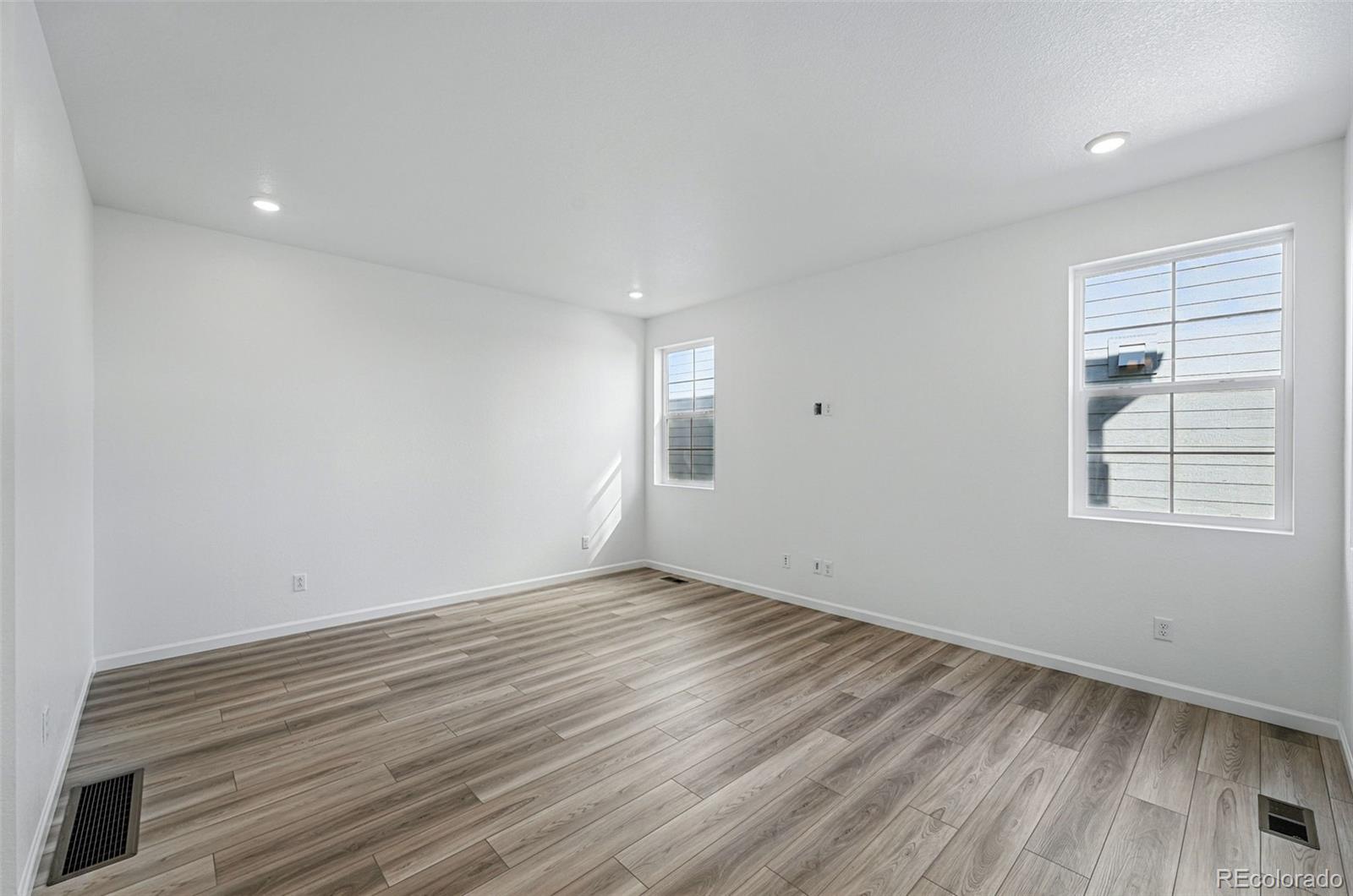 MLS Image #13 for 3334 n catawba way,aurora, Colorado