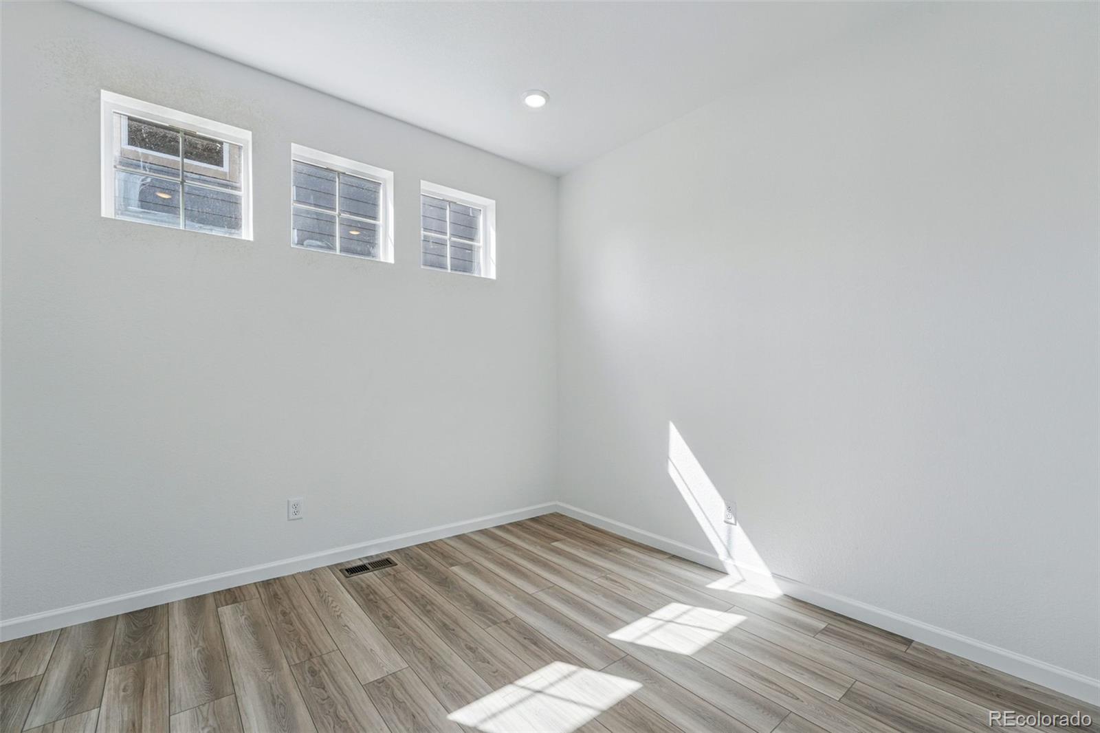 MLS Image #15 for 3334 n catawba way,aurora, Colorado