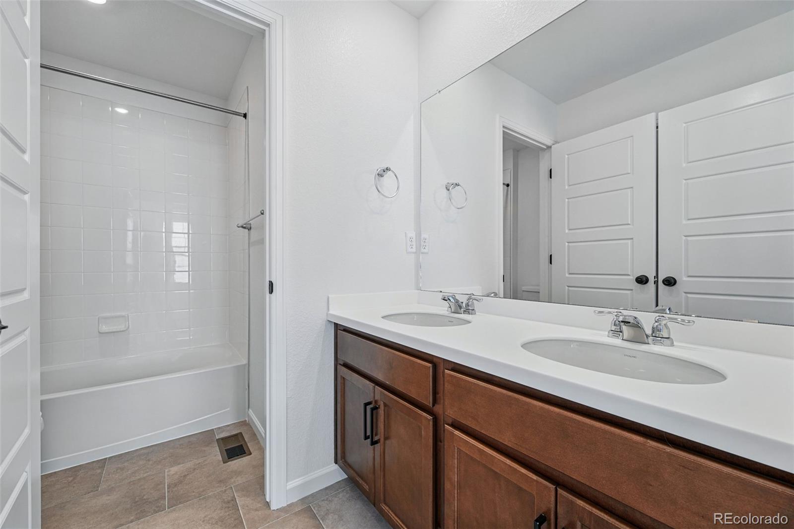 MLS Image #23 for 3334 n catawba way,aurora, Colorado