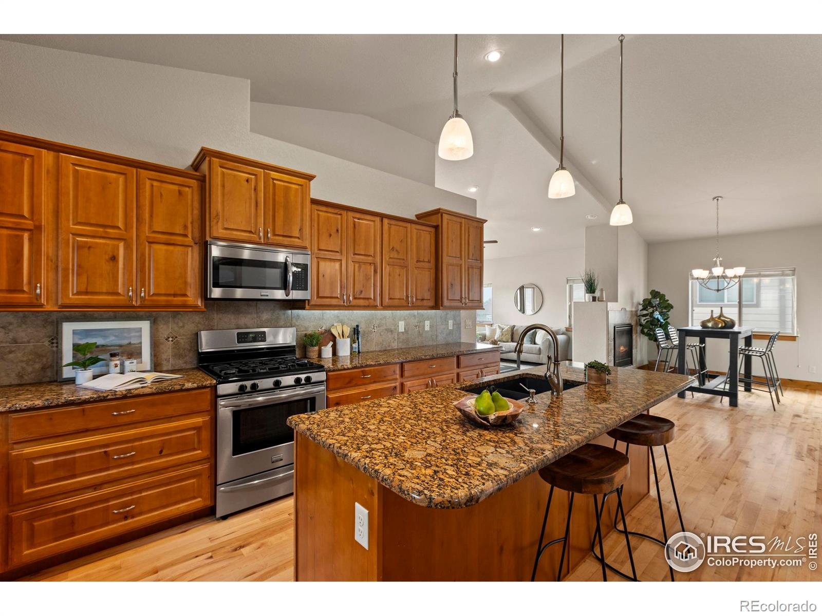 MLS Image #6 for 1319  crabapple drive,loveland, Colorado