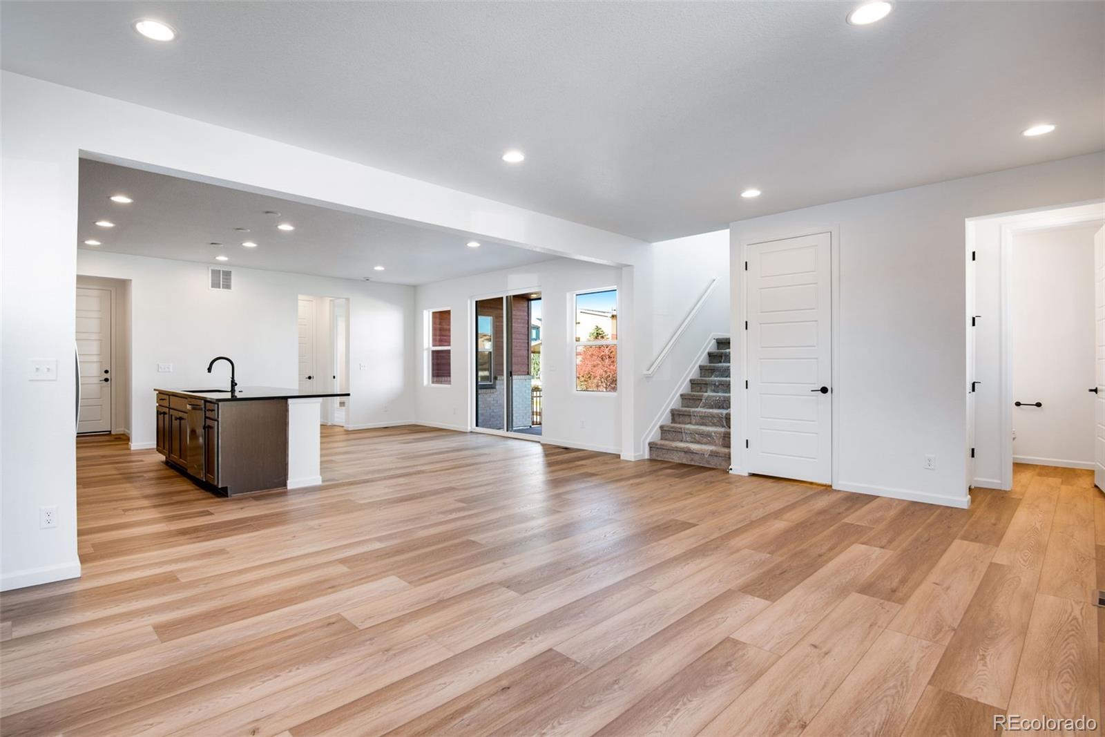 MLS Image #11 for 17822 e 107th place,commerce city, Colorado