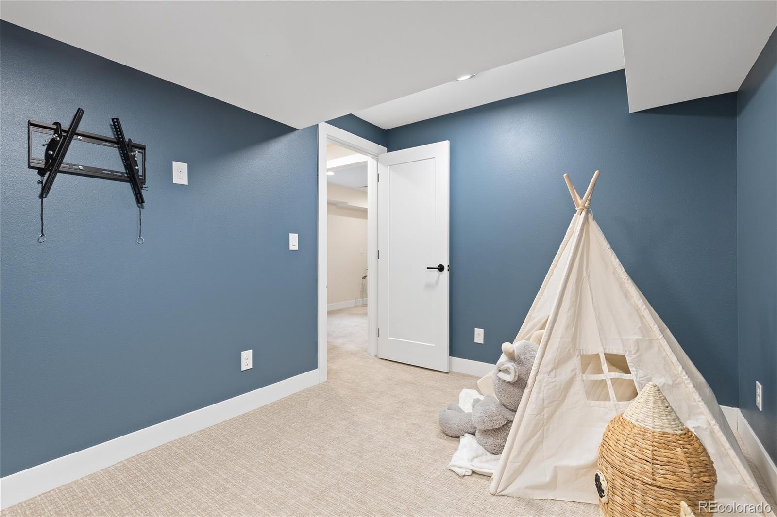 MLS Image #39 for 3000 s elati street,englewood, Colorado