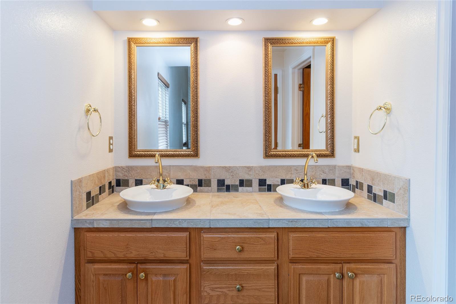 MLS Image #19 for 1275 w hinsdale drive,littleton, Colorado