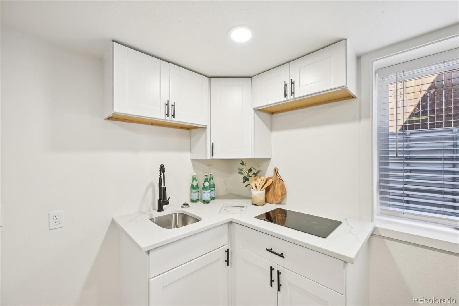 MLS Image #26 for 2295 s sherman street,denver, Colorado