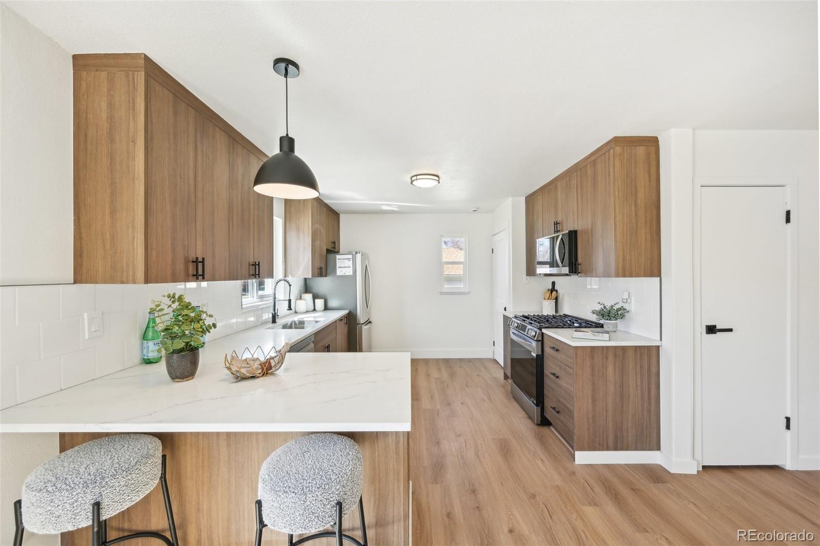 MLS Image #3 for 2295 s sherman street,denver, Colorado