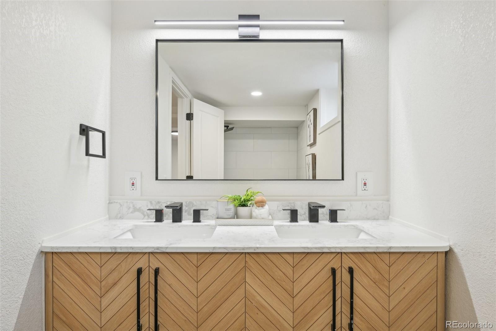 MLS Image #30 for 2295 s sherman street,denver, Colorado