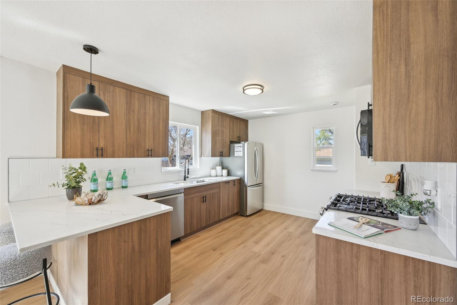 MLS Image #4 for 2295 s sherman street,denver, Colorado