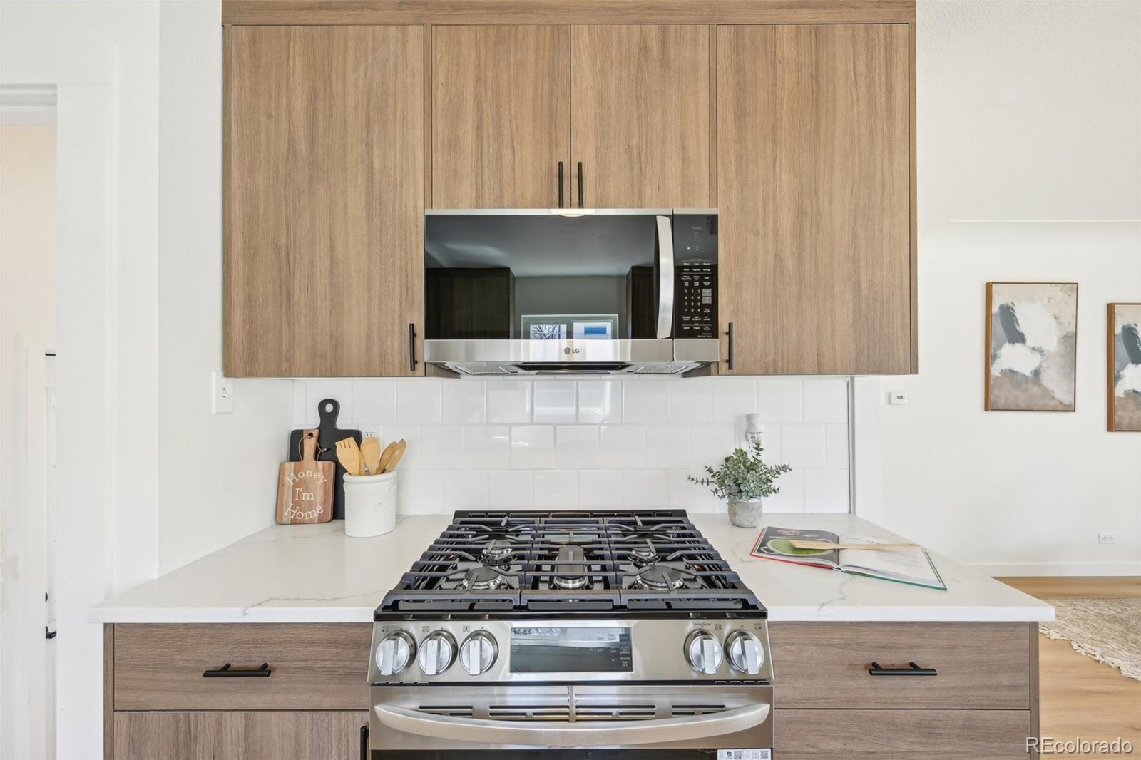 MLS Image #6 for 2295 s sherman street,denver, Colorado