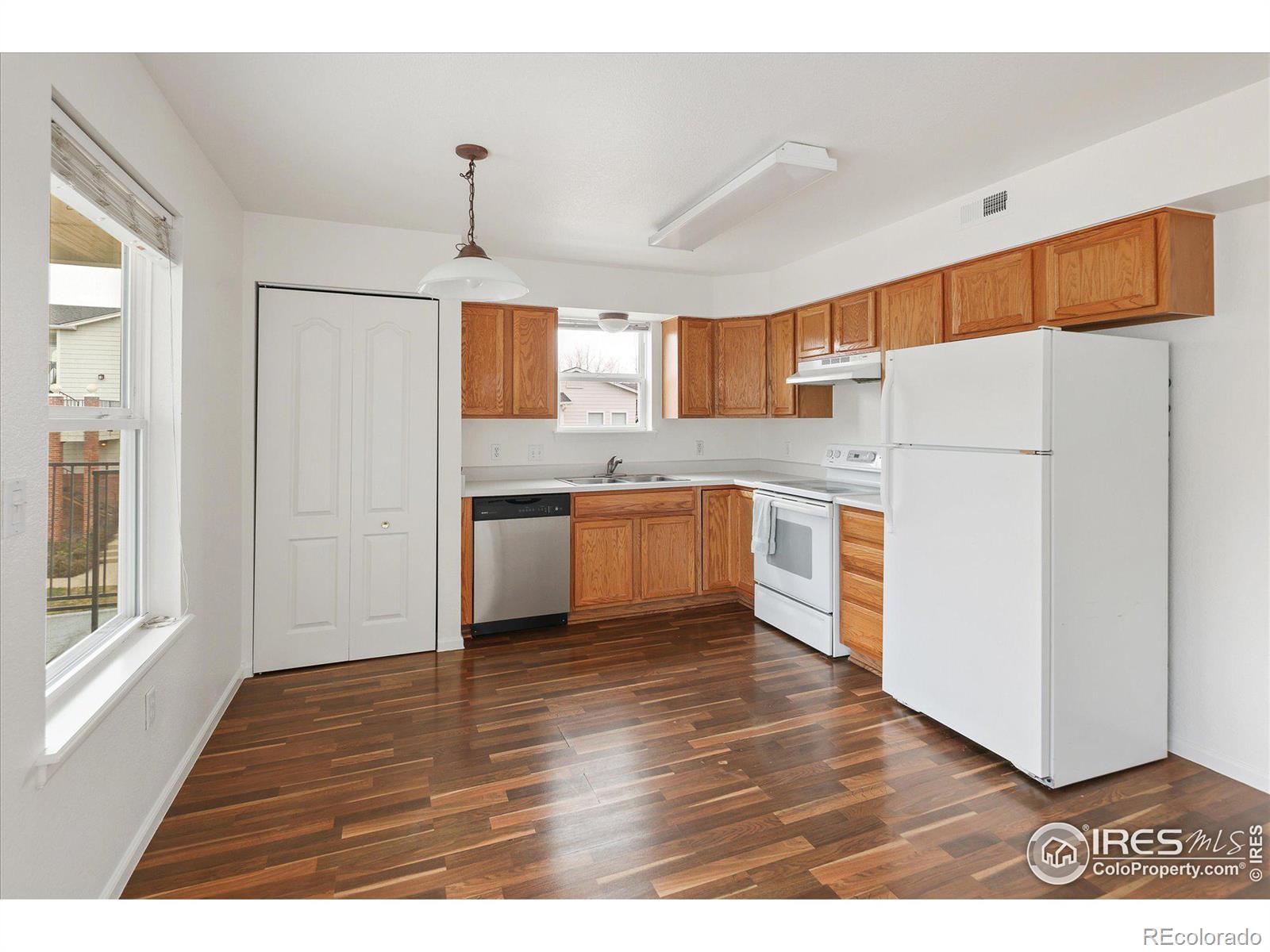 MLS Image #10 for 1646 s deframe street,lakewood, Colorado