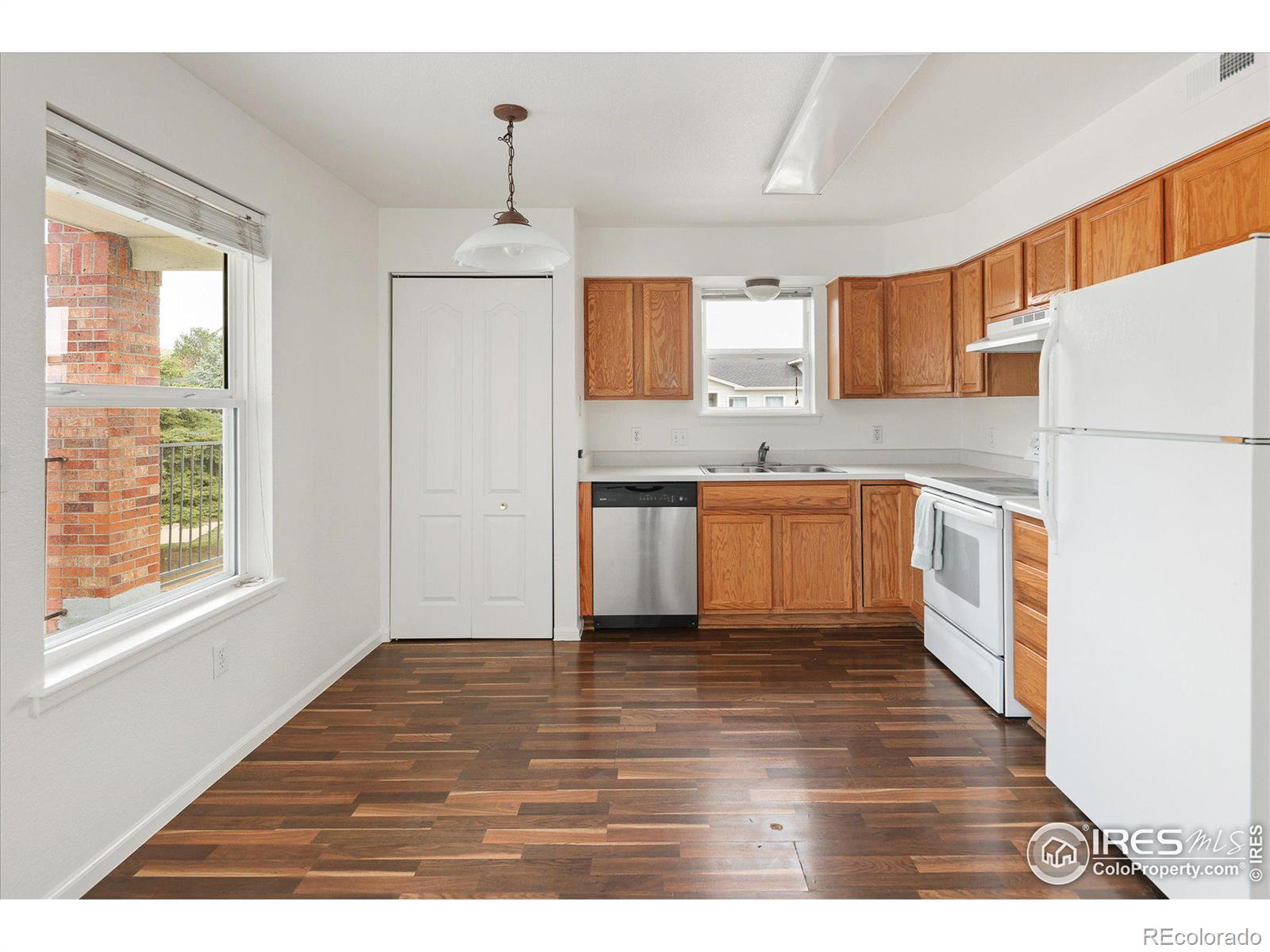 MLS Image #11 for 1646 s deframe street,lakewood, Colorado