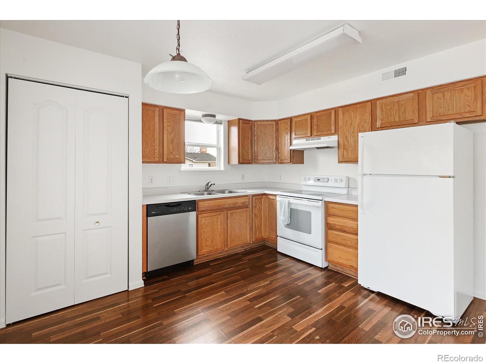 MLS Image #12 for 1646 s deframe street,lakewood, Colorado