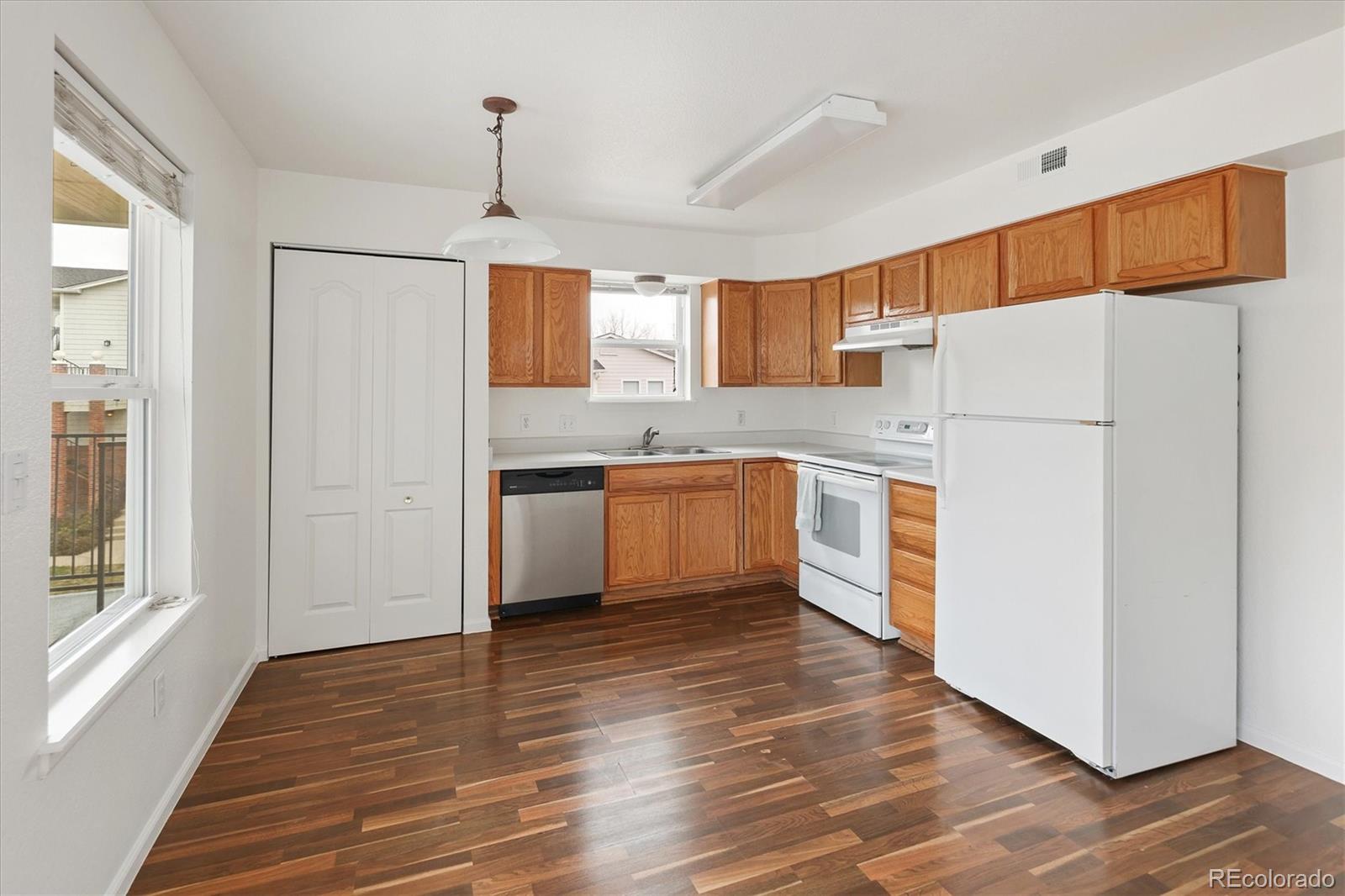 MLS Image #10 for 1646 s deframe street,lakewood, Colorado