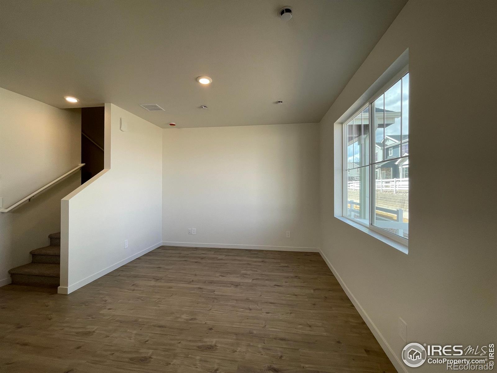 MLS Image #3 for 421  condor way,johnstown, Colorado