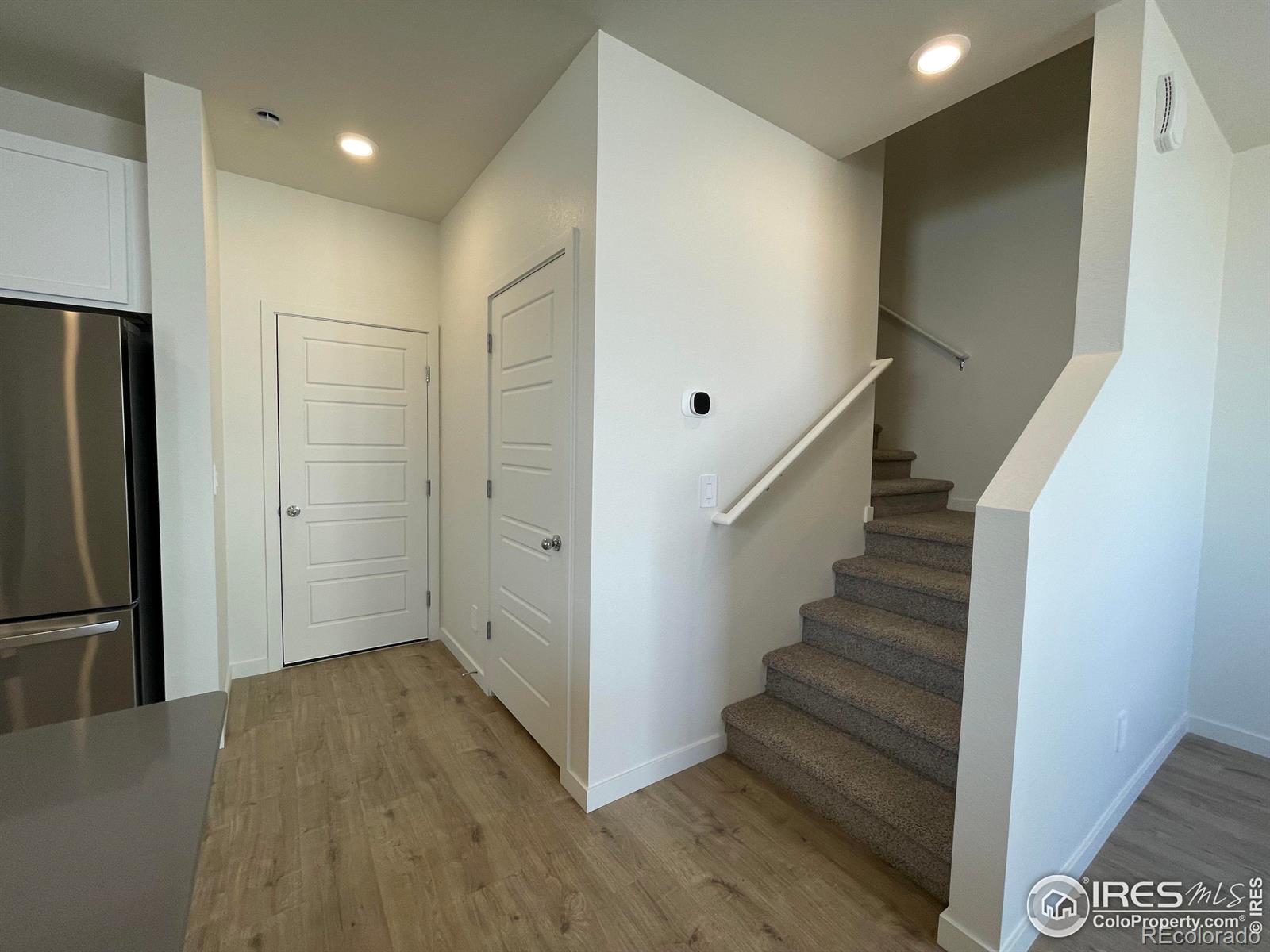 MLS Image #4 for 421  condor way,johnstown, Colorado