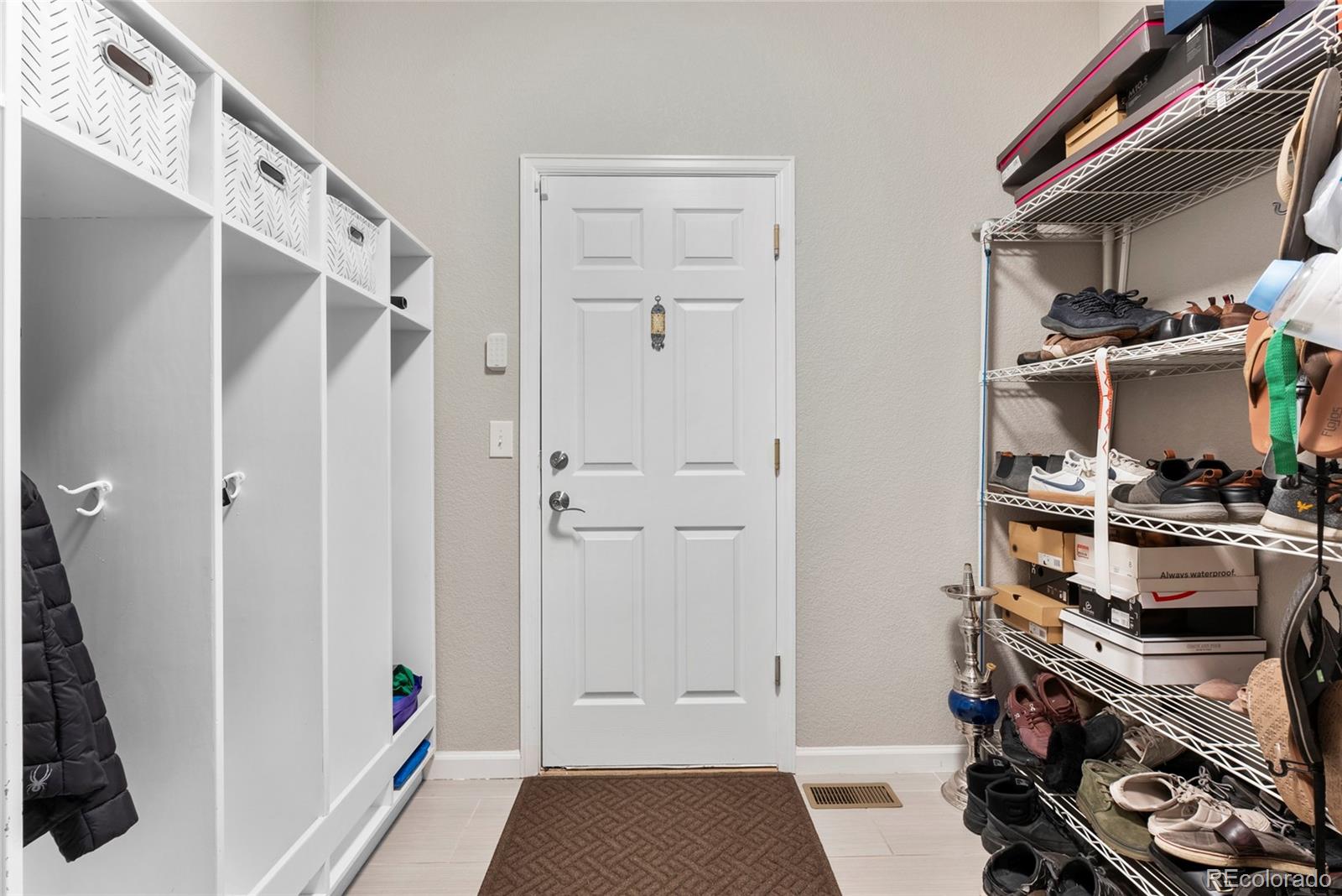 MLS Image #18 for 6041 s salida court,aurora, Colorado