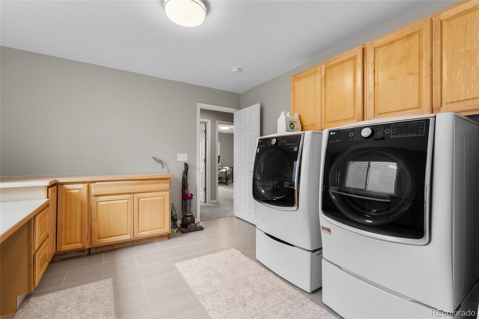 MLS Image #41 for 6041 s salida court,aurora, Colorado