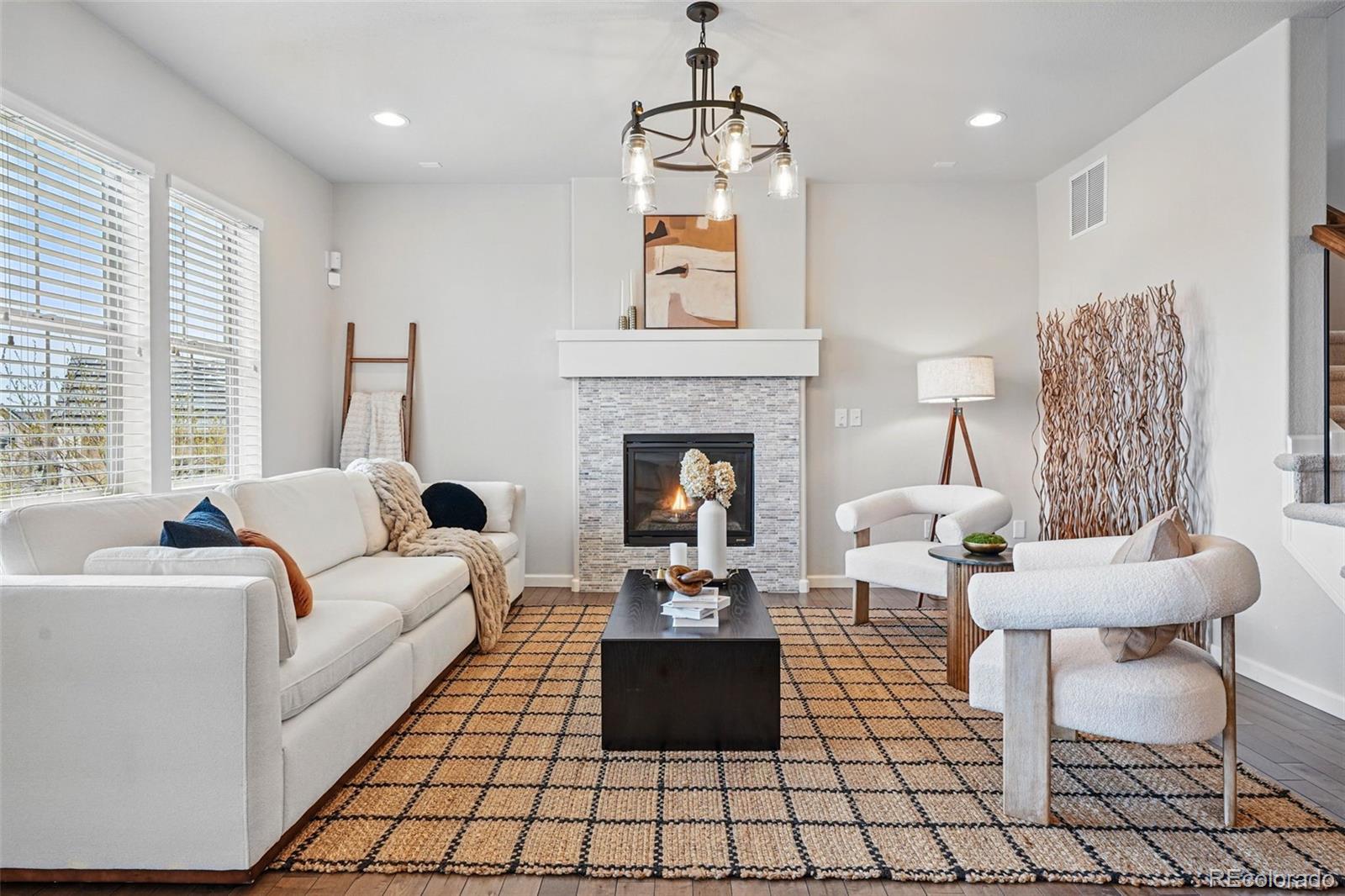 MLS Image #11 for 2562 s kendrick street,denver, Colorado