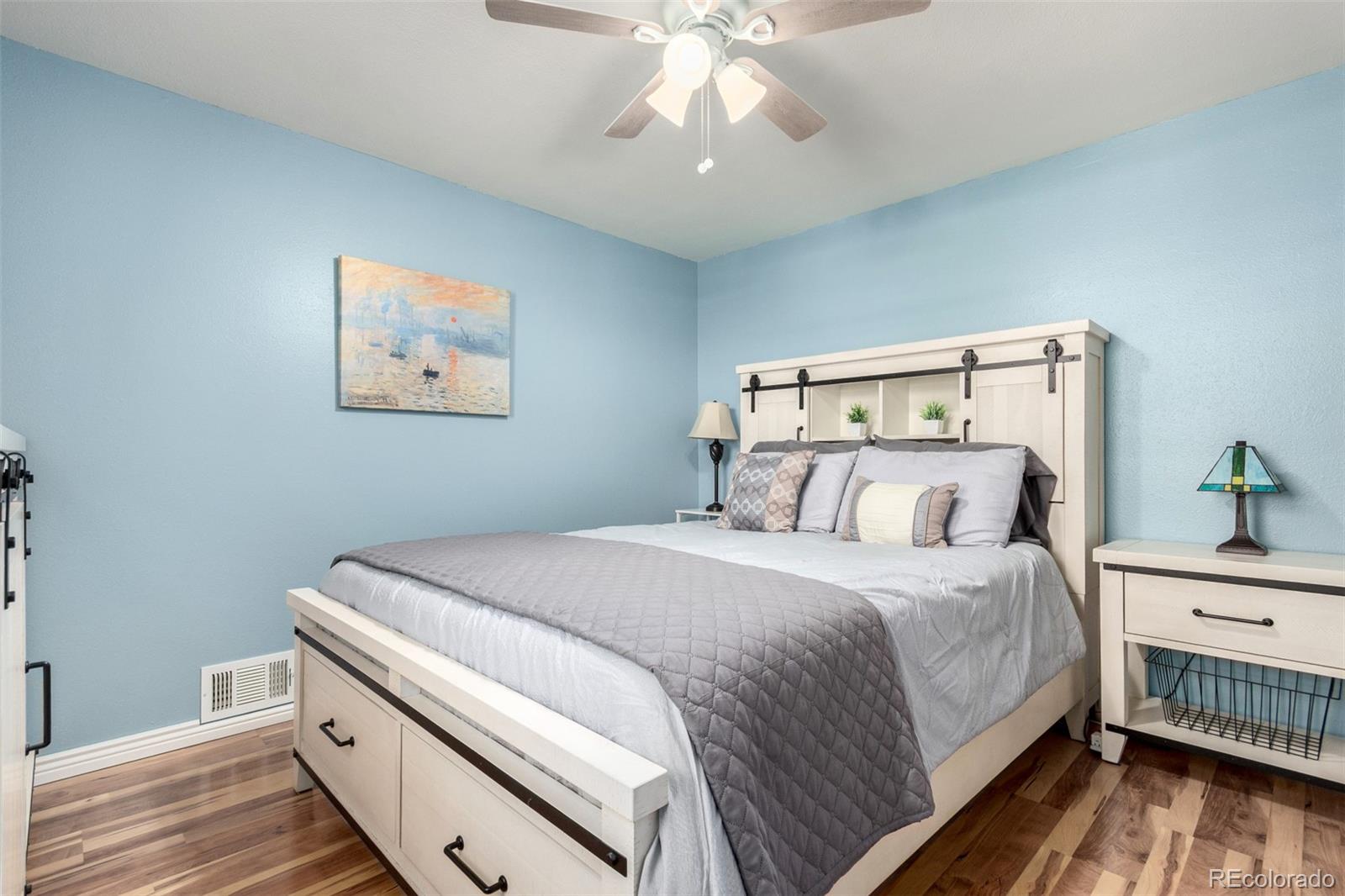 MLS Image #11 for 5833 s pearl street,centennial, Colorado