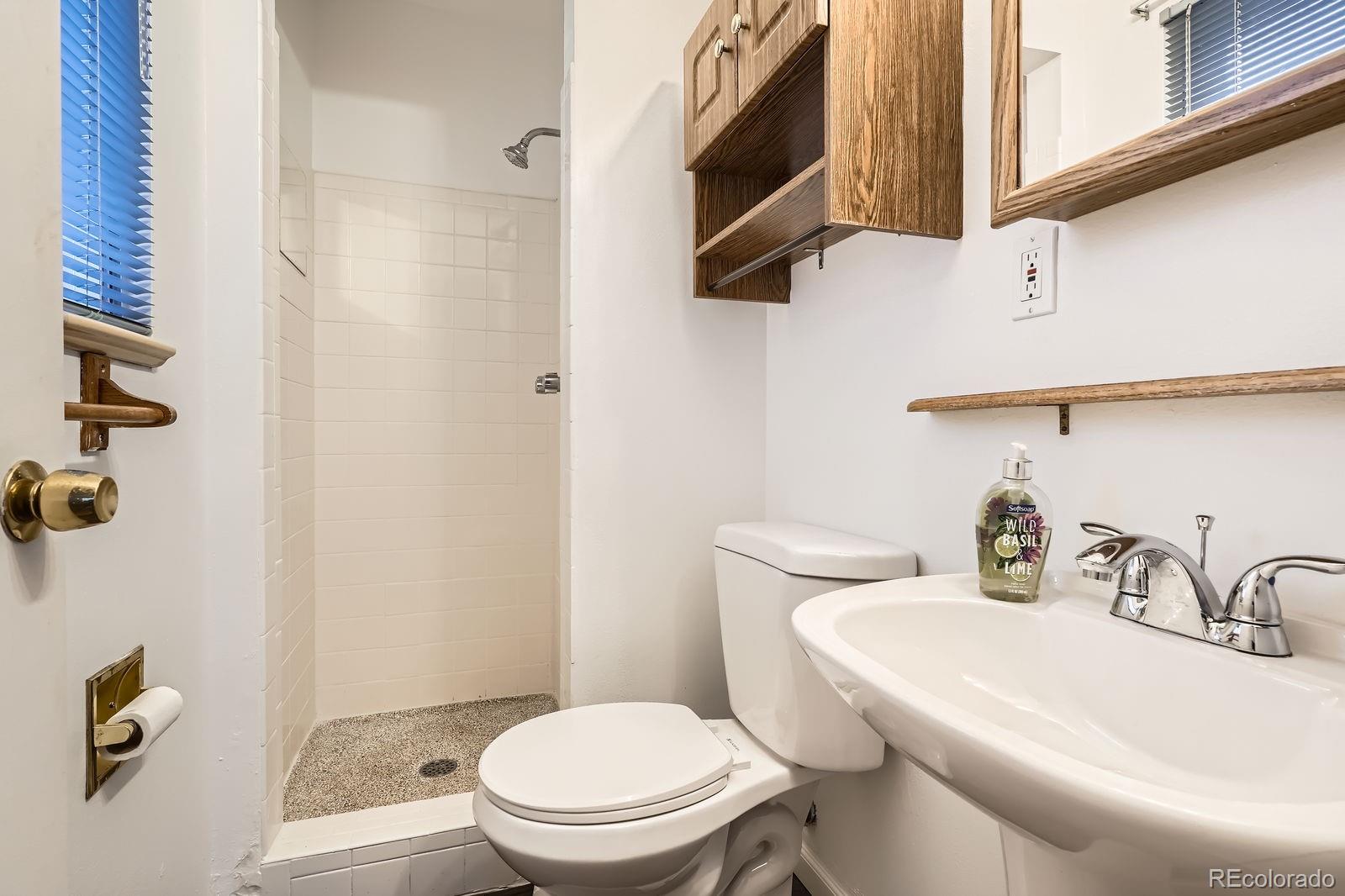 MLS Image #24 for 3693 e costilla avenue,centennial, Colorado