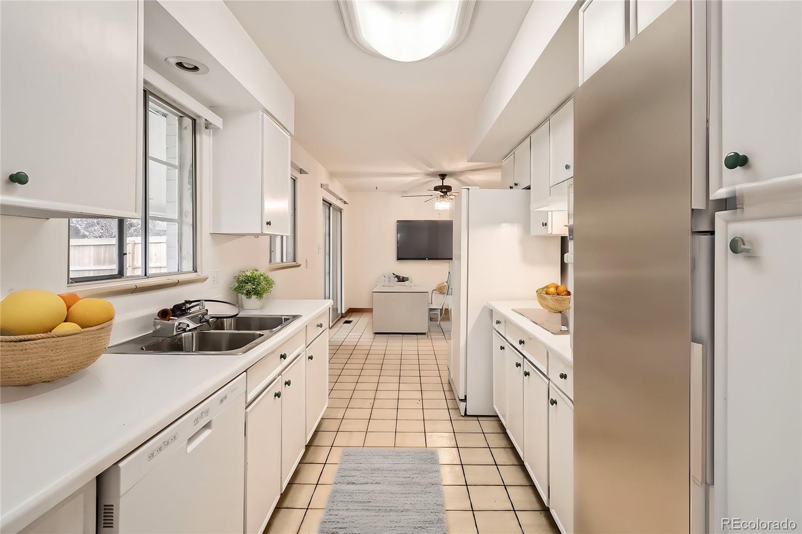 MLS Image #5 for 3693 e costilla avenue,centennial, Colorado