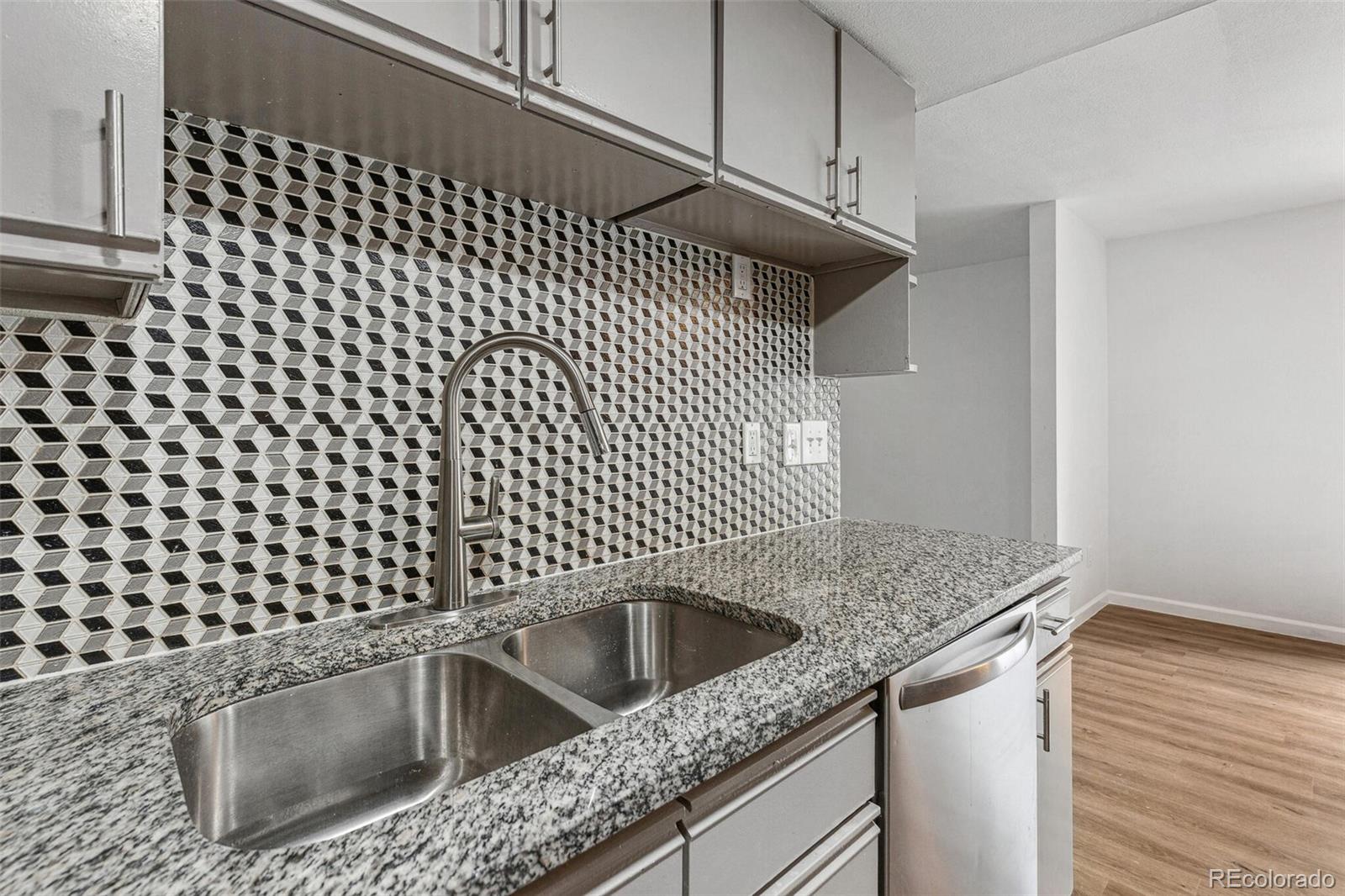 MLS Image #16 for 1336  sable boulevard,aurora, Colorado