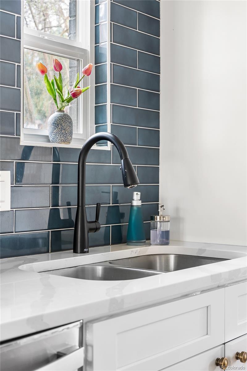 MLS Image #13 for 1445  ash street,denver, Colorado