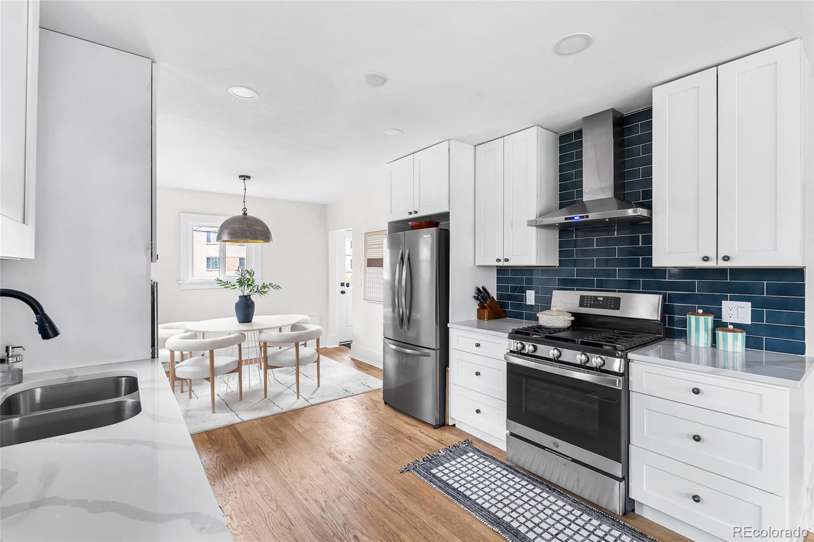 MLS Image #16 for 1445  ash street,denver, Colorado