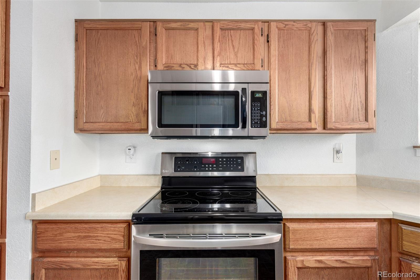 MLS Image #10 for 18982 e 17th avenue,aurora, Colorado