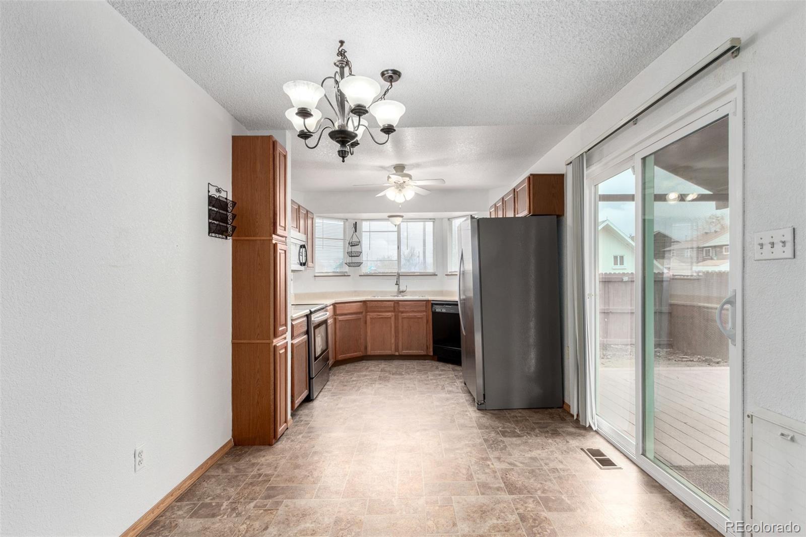 MLS Image #5 for 18982 e 17th avenue,aurora, Colorado