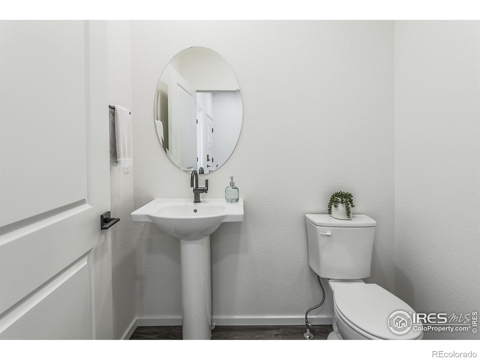 MLS Image #3 for 776  galloway drive,johnstown, Colorado
