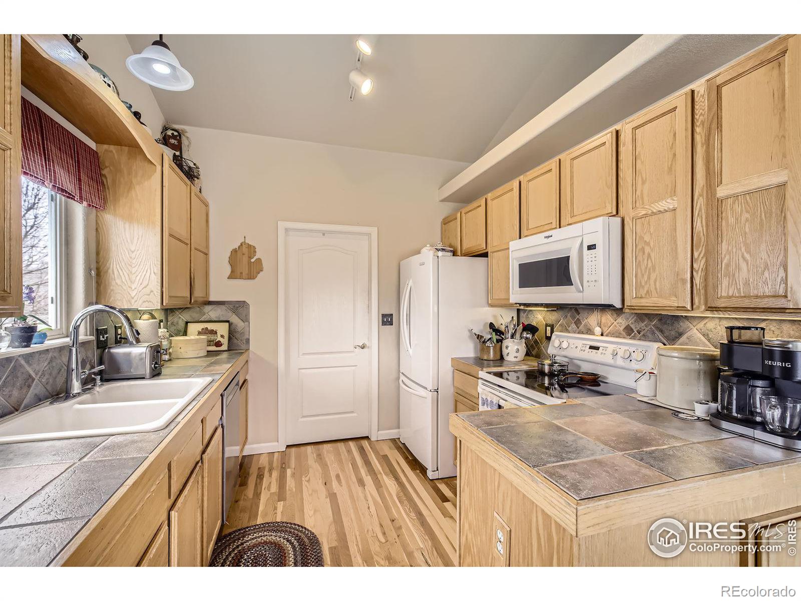 MLS Image #6 for 161  beacon way,windsor, Colorado