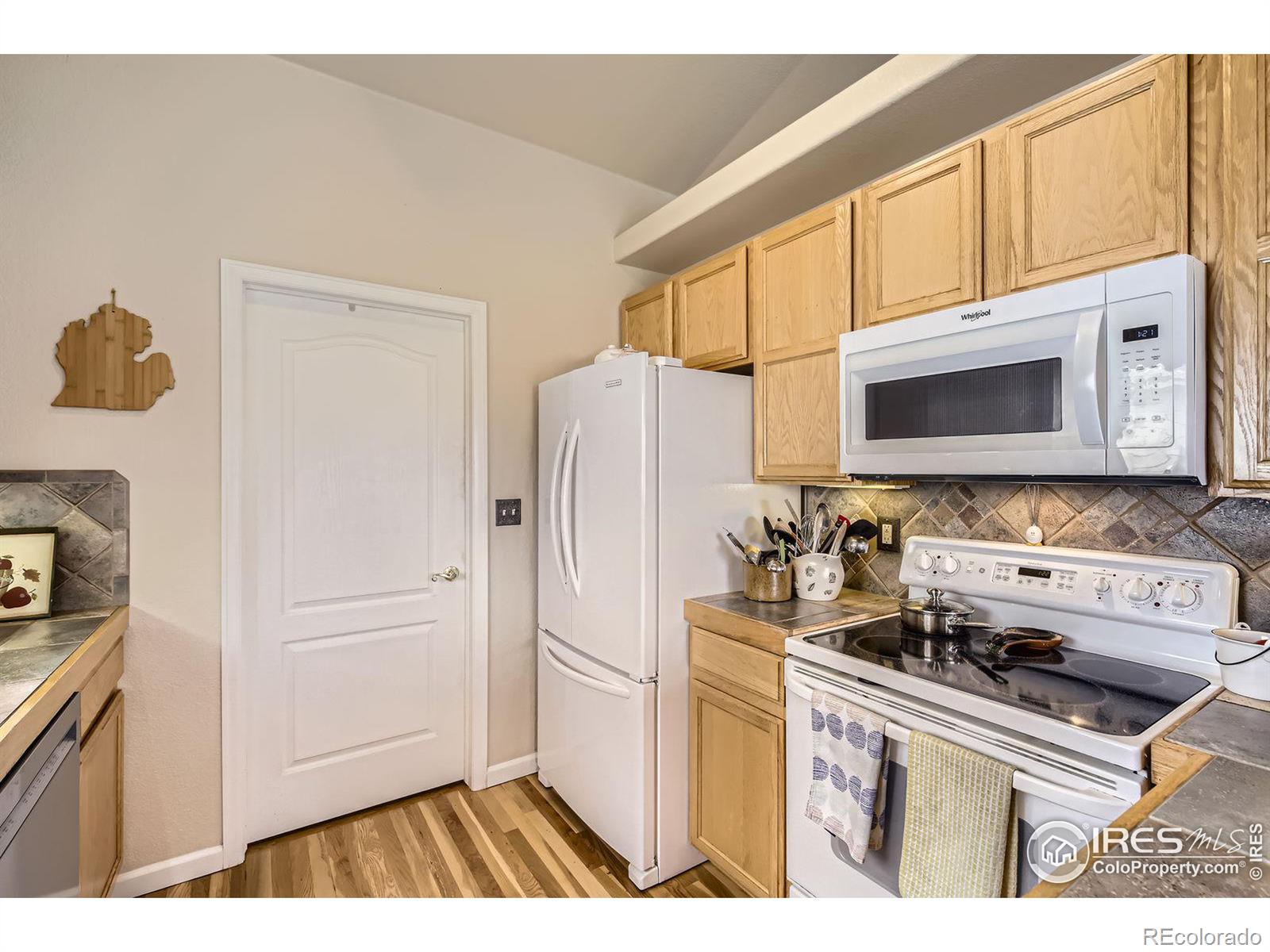 MLS Image #7 for 161  beacon way,windsor, Colorado