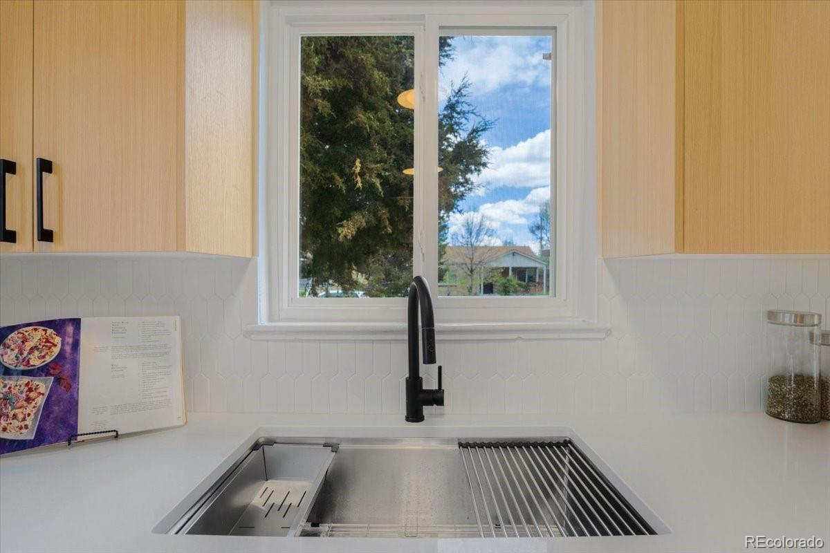 MLS Image #10 for 3379  krameria street,denver, Colorado