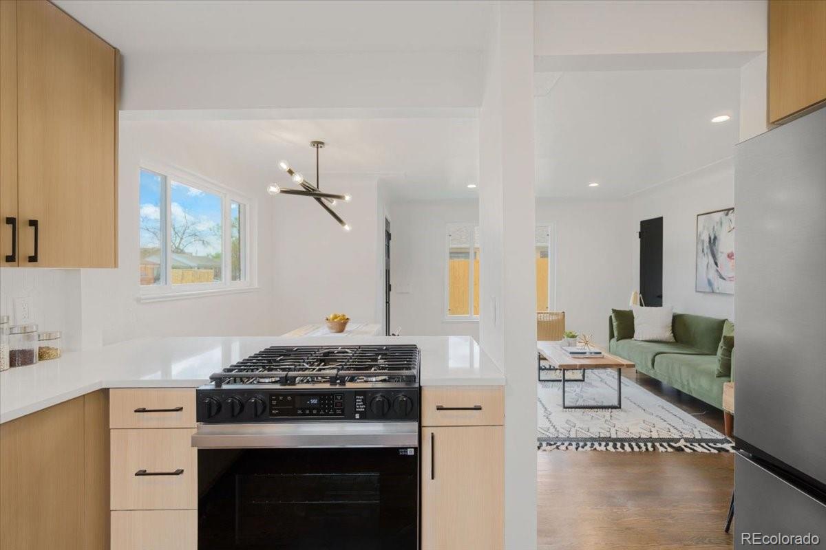 MLS Image #11 for 3379  krameria street,denver, Colorado