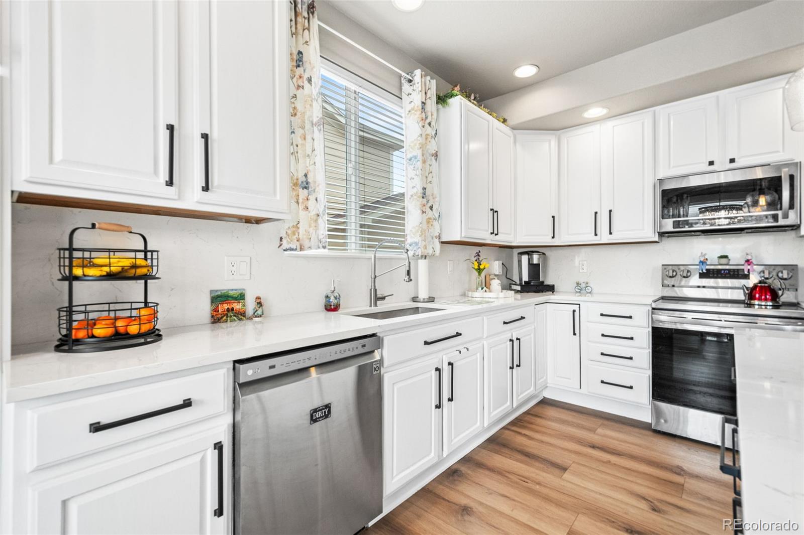 MLS Image #13 for 11356  mesa verde way,parker, Colorado