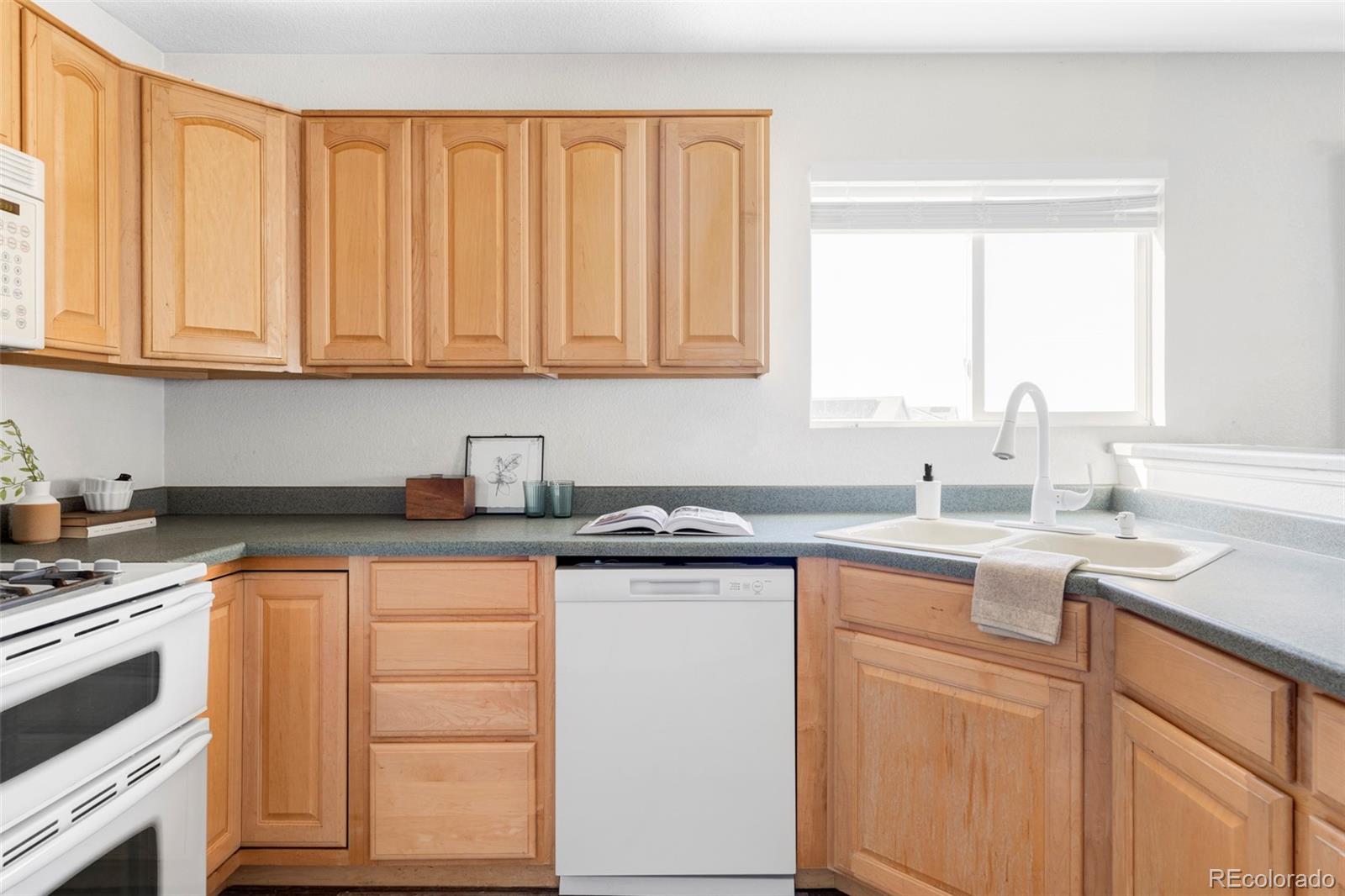 MLS Image #11 for 9665  bighorn way,littleton, Colorado