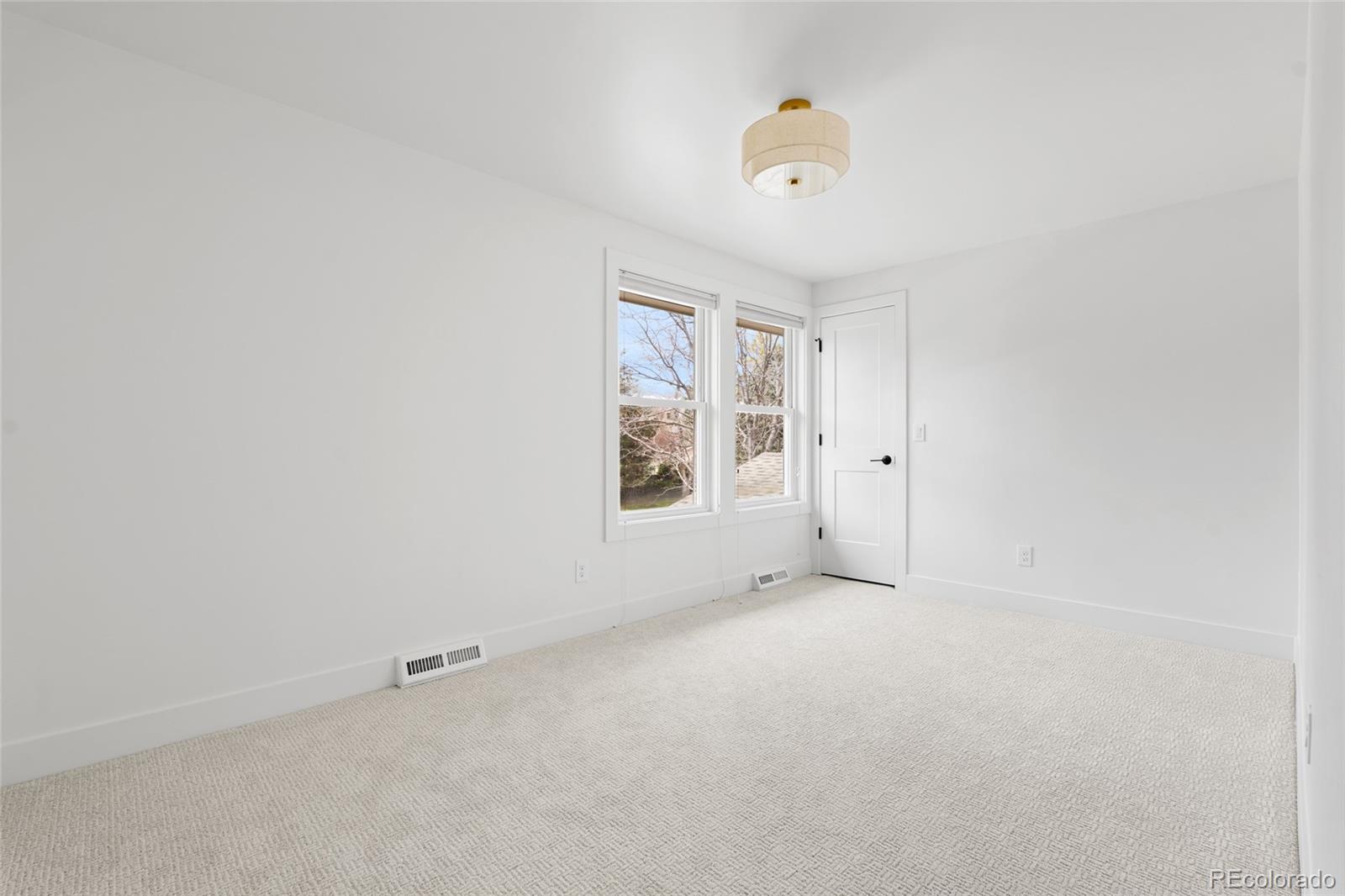MLS Image #36 for 3930 s spruce street,denver, Colorado