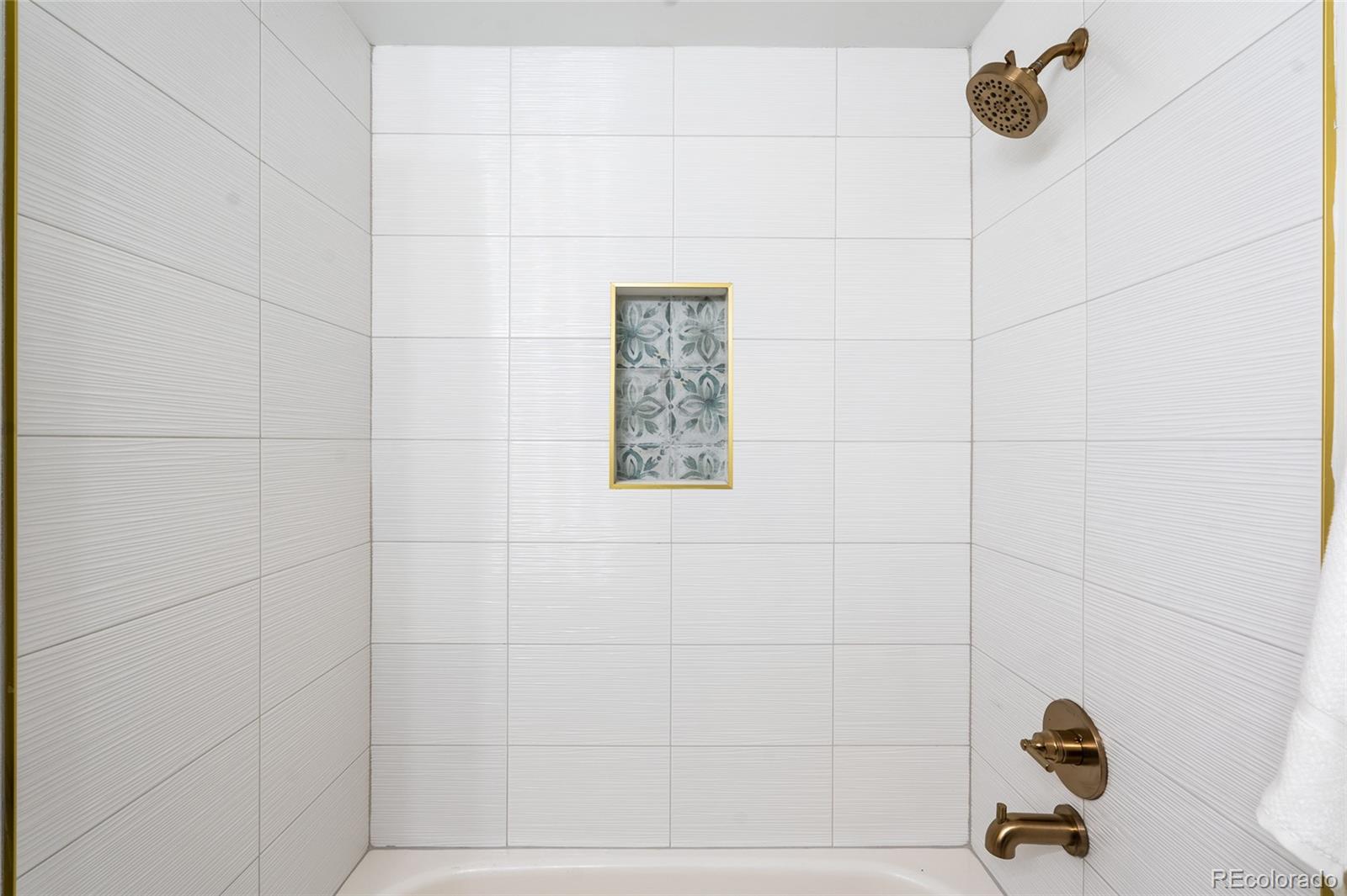 MLS Image #39 for 3930 s spruce street,denver, Colorado