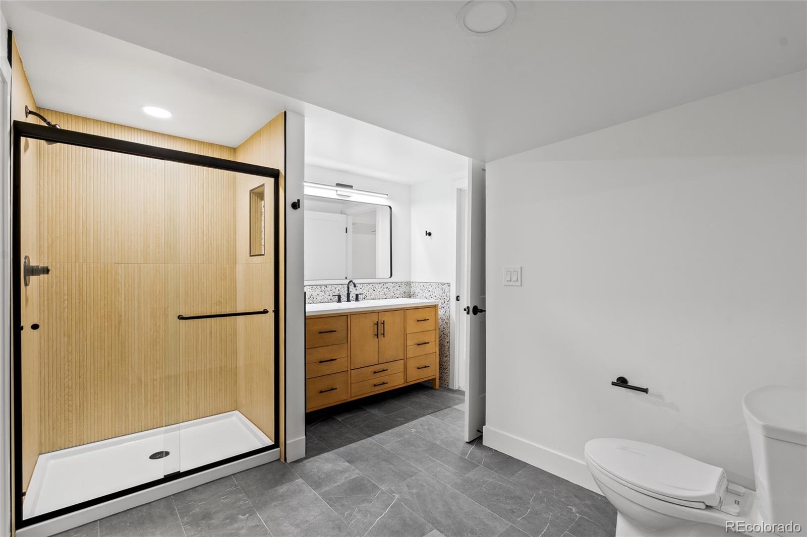 MLS Image #43 for 3930 s spruce street,denver, Colorado