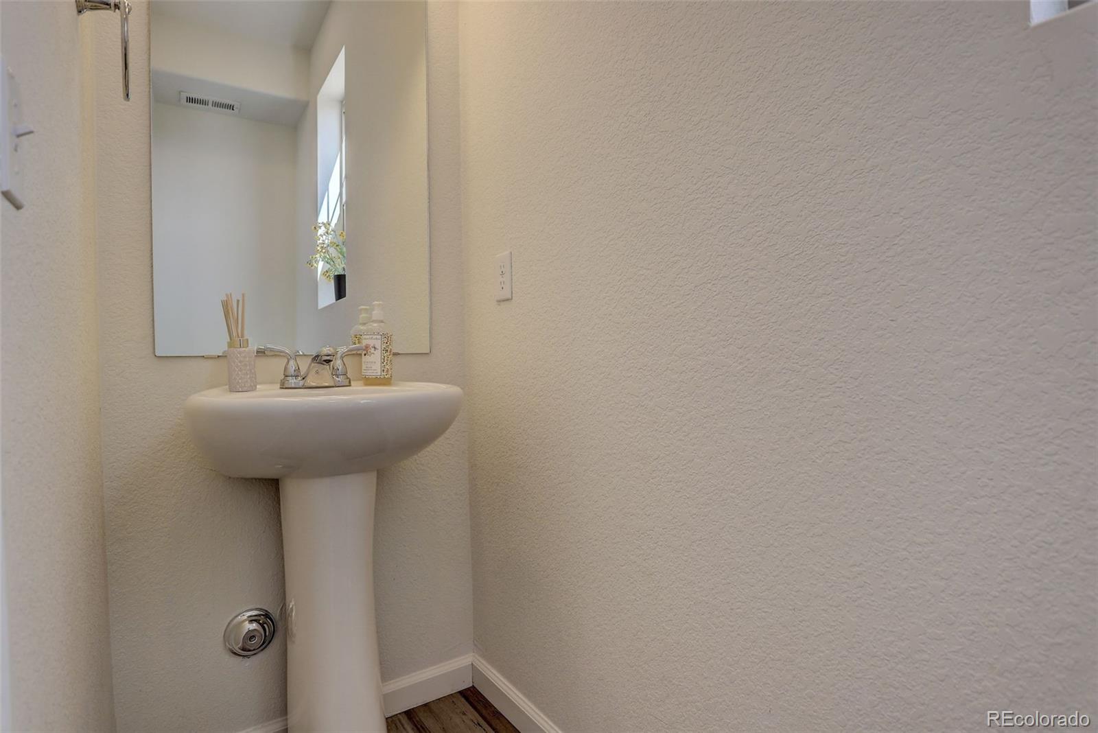 MLS Image #13 for 4971  ceylon way,denver, Colorado