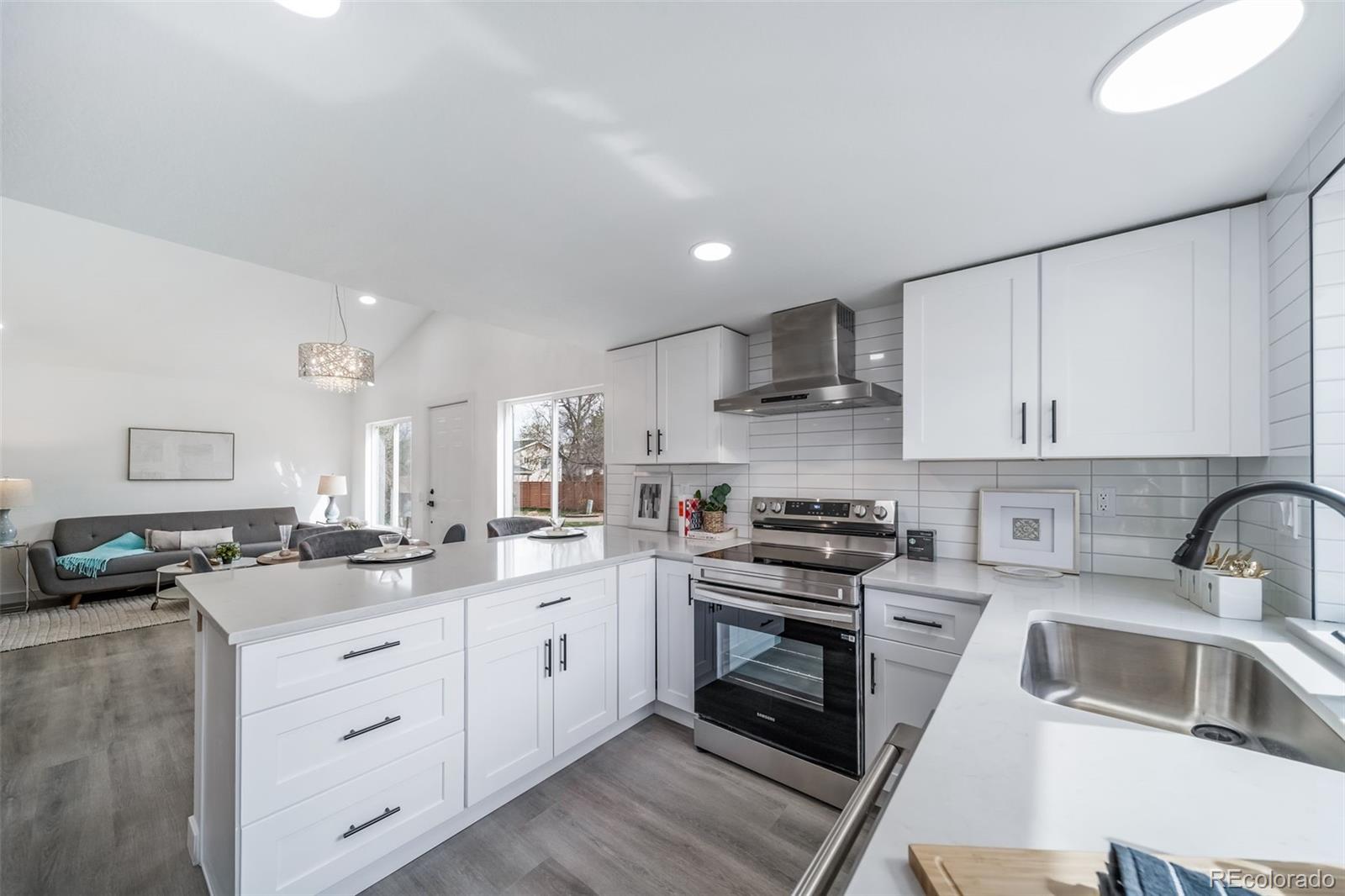 MLS Image #12 for 16086 e ithaca place,aurora, Colorado
